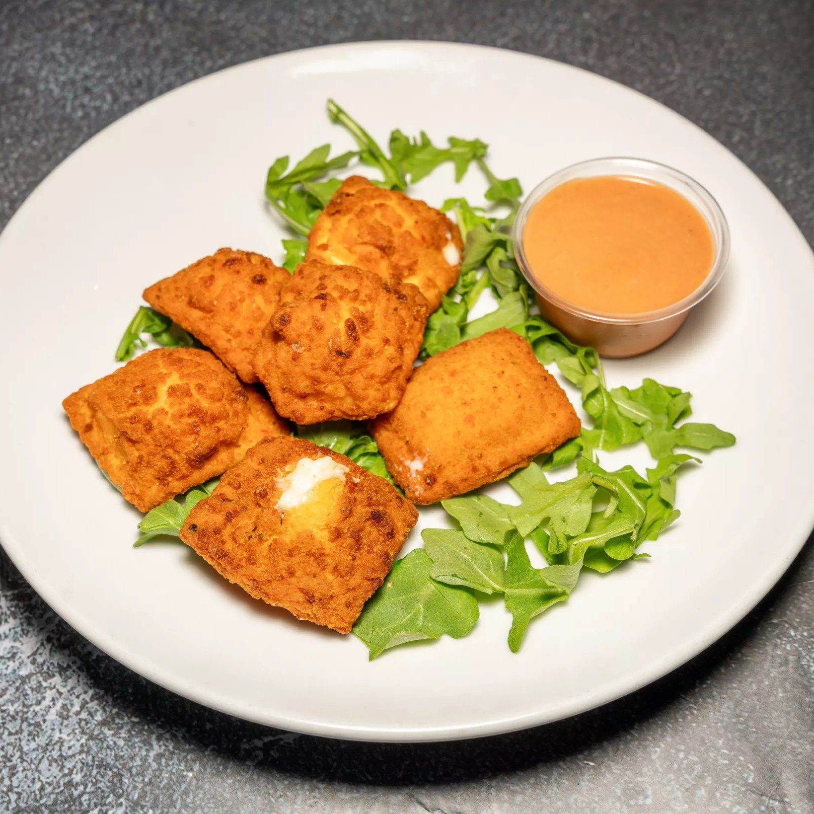 Fried Ravioli (6 P).